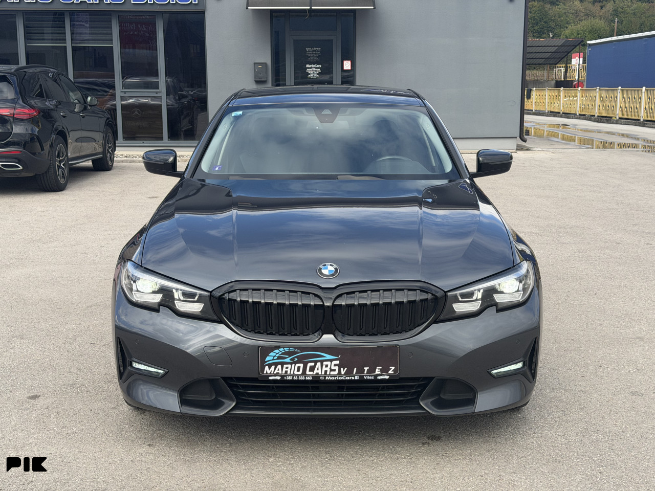 BMW 318 2.0 Dizel Automatik registriran do 18.03.2027. 160 000 km