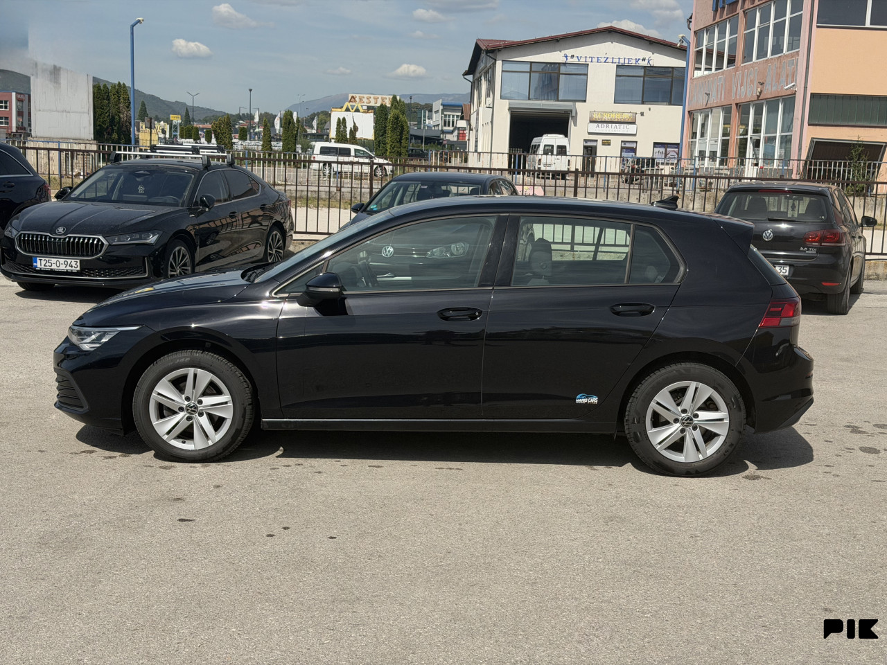 Volkswagen Golf VII 8 2.0 TDi Dsg 2021. god