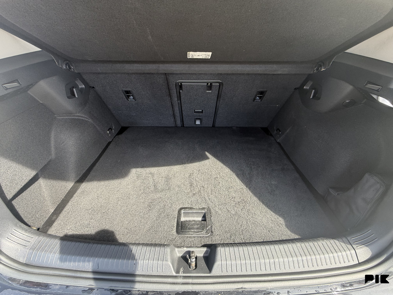 Volkswagen Golf VII 8 2.0 TDi Dsg 2021. god