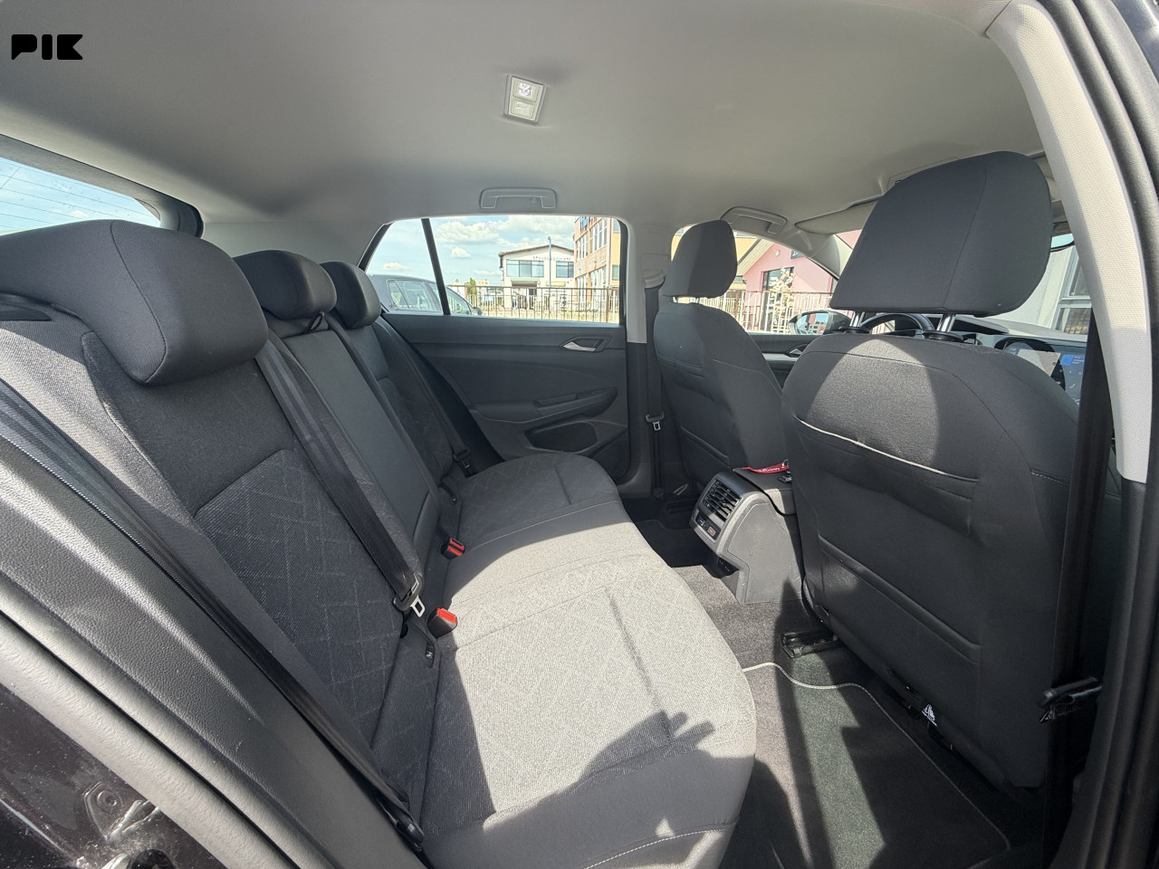 Volkswagen Golf VII 8 2.0 TDi Dsg 2021. god