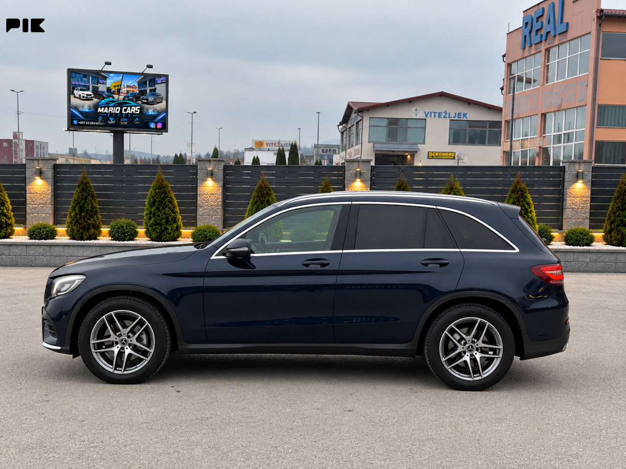 MERCEDES GLC 250d 4MATIC 2x AMG PANORAMA Uvoz Ch Led svjetla