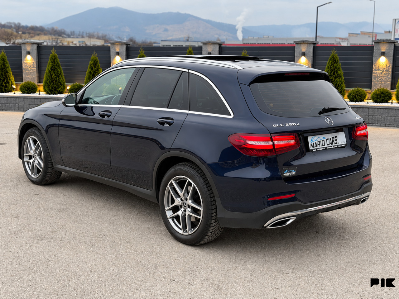 MERCEDES GLC 250d 4MATIC 2x AMG PANORAMA Uvoz Ch Led svjetla