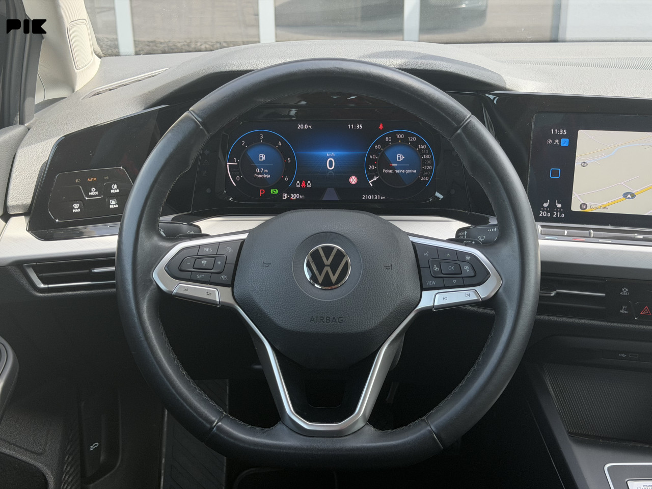 Volkswagen Golf VII 8 2.0 TDi Dsg 2021. god