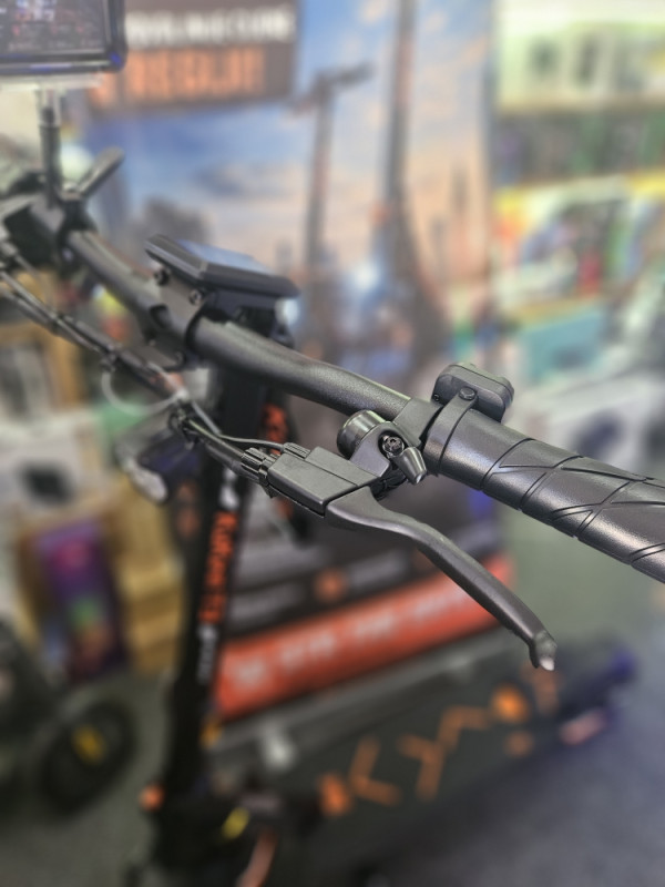 Kukirin T3 romobil