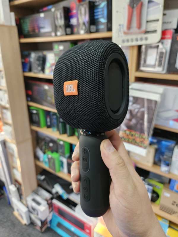 mikrofon jbl