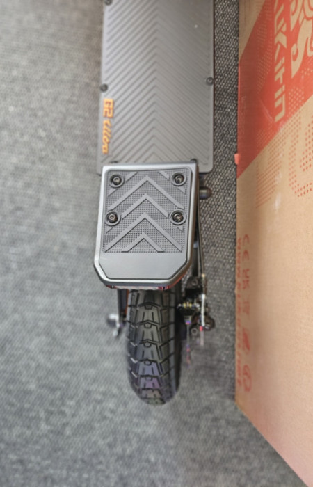 Kukirin G2 Ultra romobil