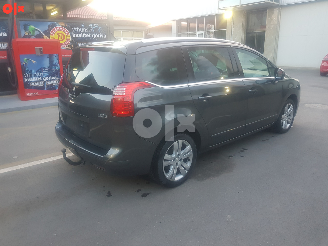 Peugeot 5008 2015