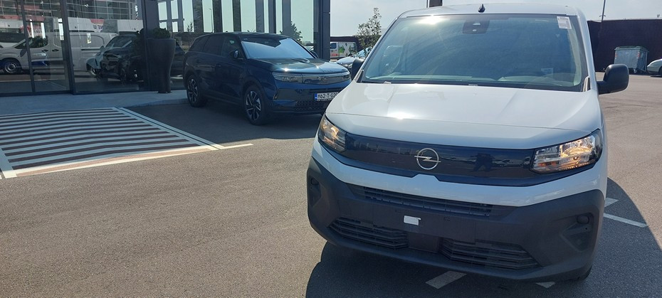 OPEL COMBO VAN L2 maxi 1.5D, 2026 Odmah dostupno