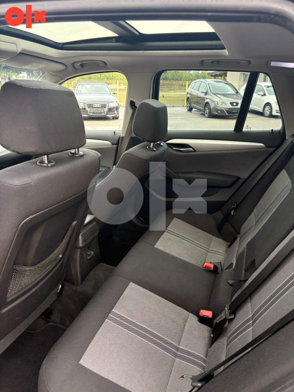 BMW X1 xDrive 20d AUTOMATIK/PANORAMA/NAVI