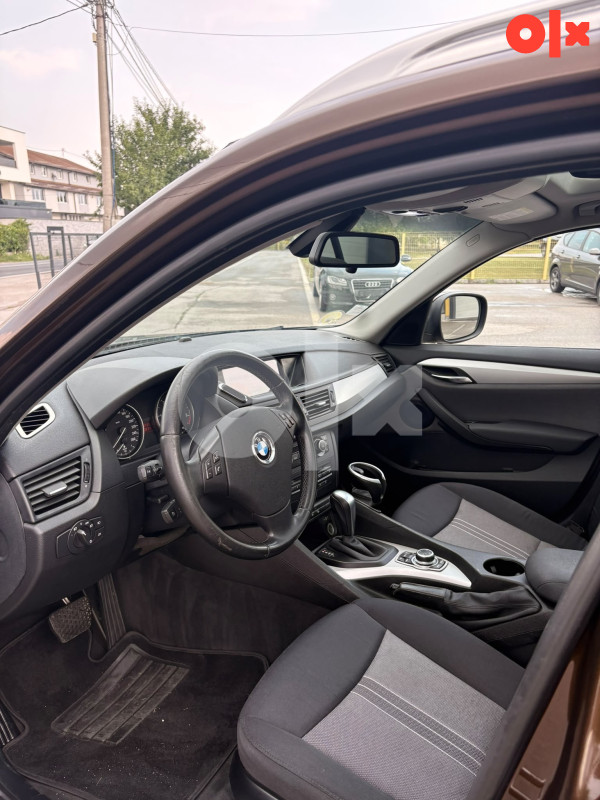 BMW X1 xDrive 20d AUTOMATIK/PANORAMA/NAVI