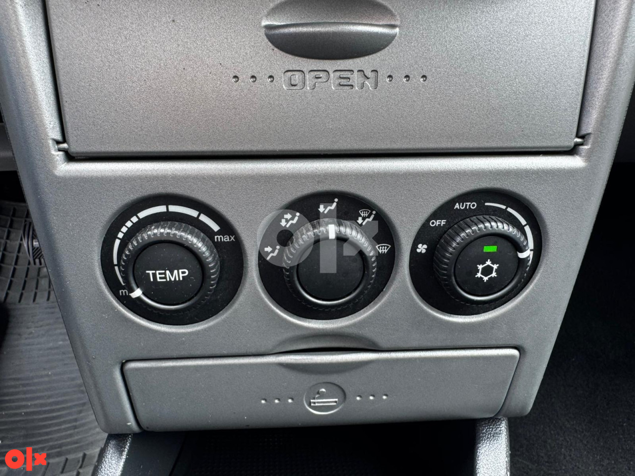 LADA PRIORA 1.6 KLIMA/ALU FELGE