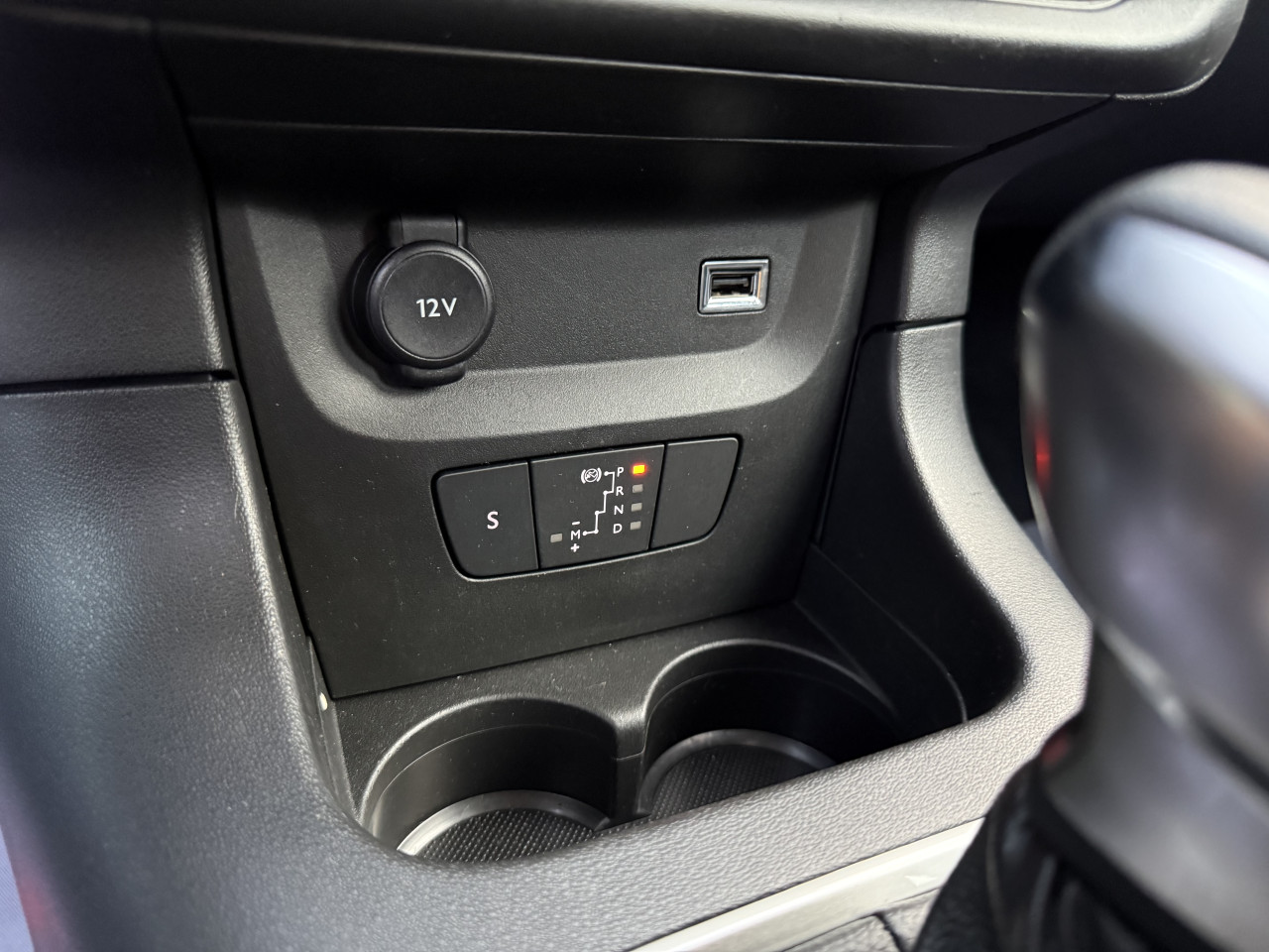 CITROEN C3 1.2 PURETECH SHINE EDITION AUTOMATIK