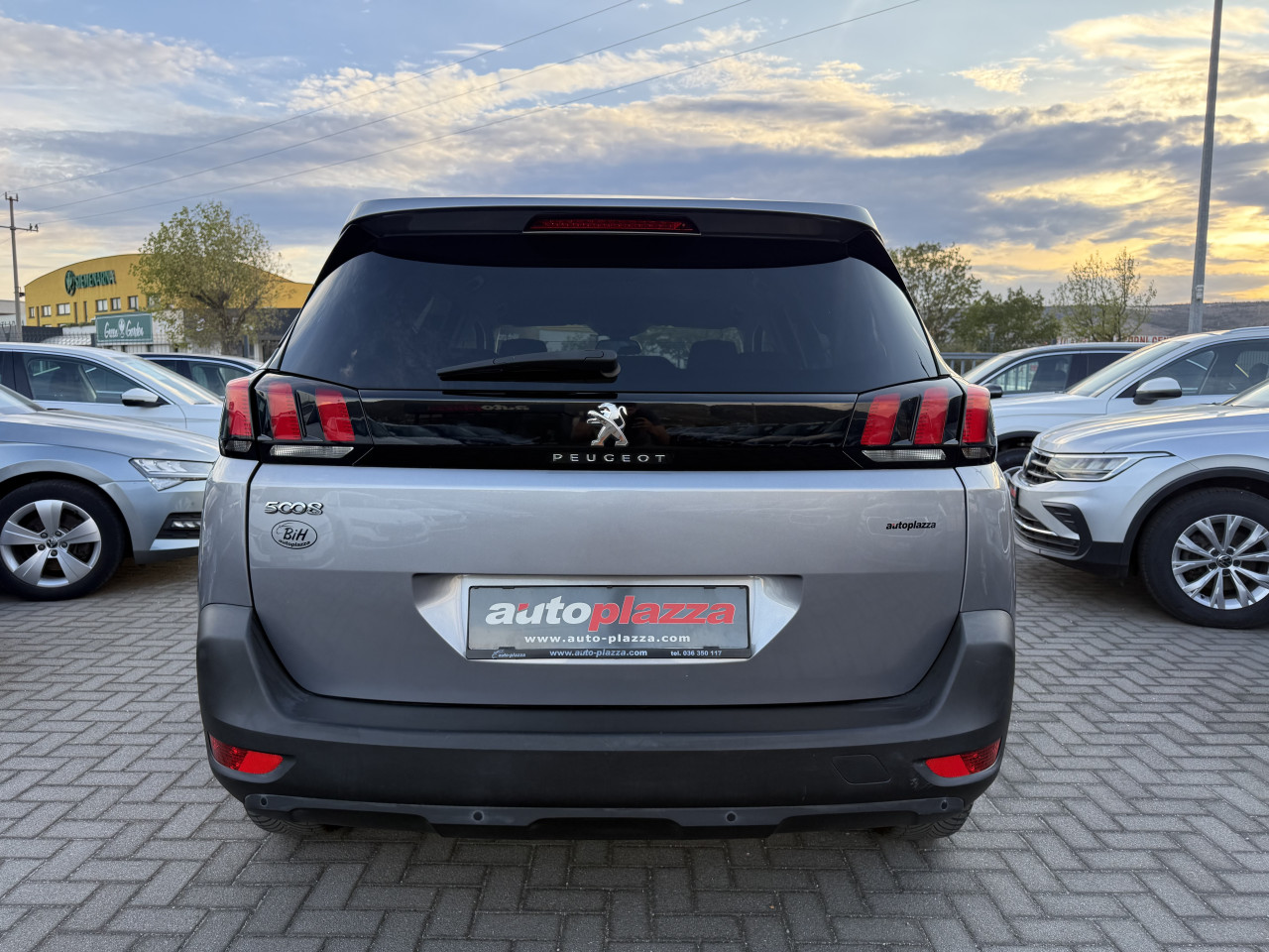 PEUGEOT 5008 1.5 BlueHDI ALLURE SPORT VIRTUAL COCKPIT