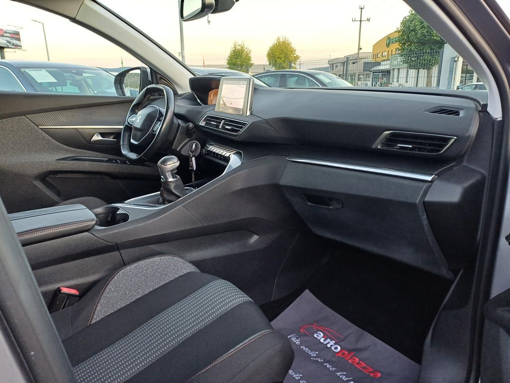 PEUGEOT 5008 1.5 BlueHDI ALLURE SPORT VIRTUAL COCKPIT 7 SJEDIŠTA