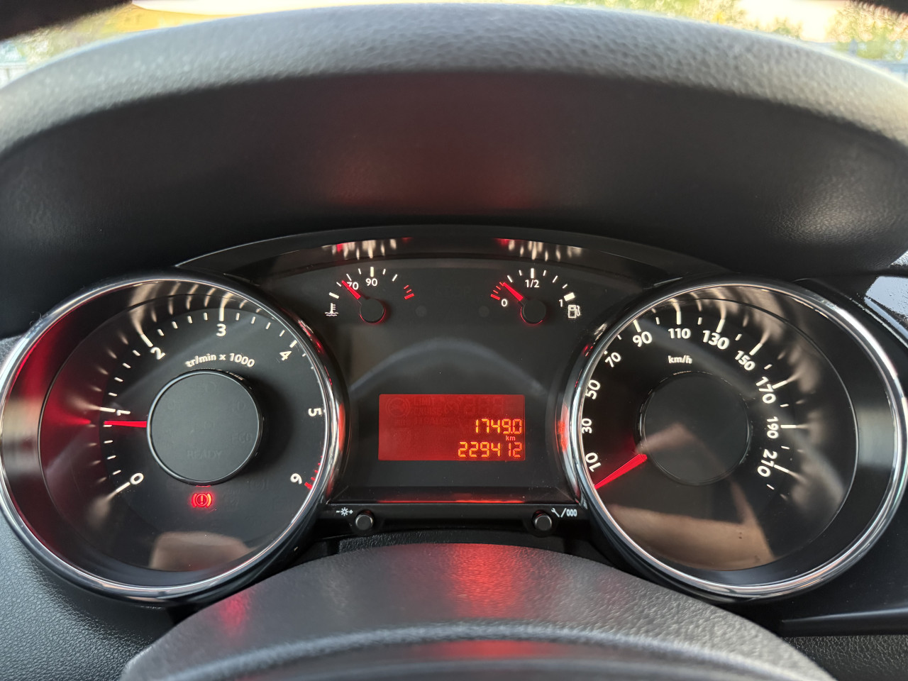 PEUGEOT 3008 1.6 BlueHDI 88 KW FACELIFT