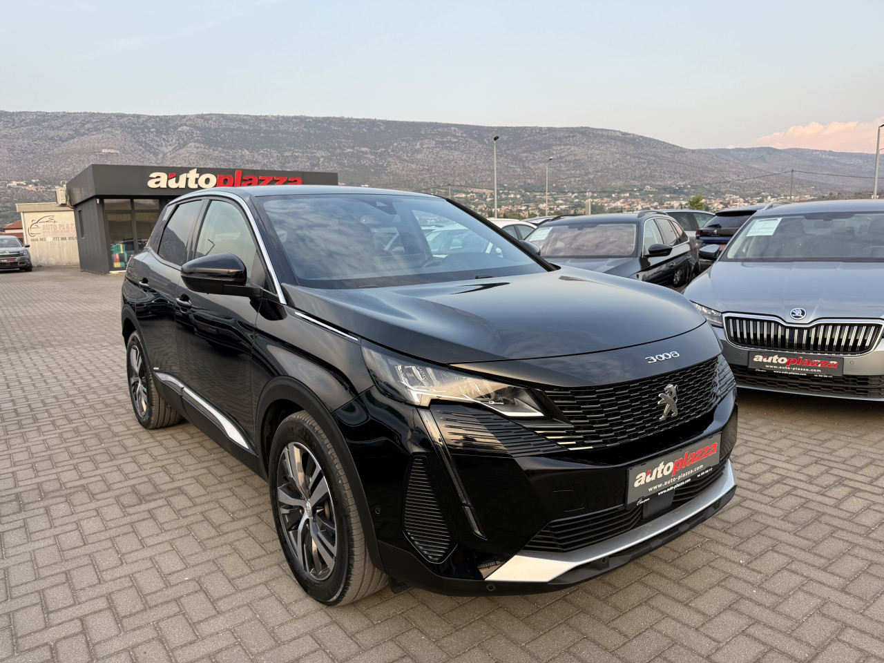 PEUGEOT 3008 1.5 BlueHDI ALLURE SPORT 8mm LANAC 2023 GP