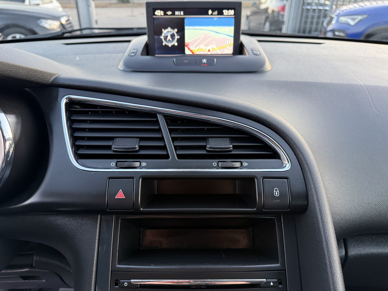 PEUGEOT 3008 1.6 BlueHDI 88 KW FACELIFT