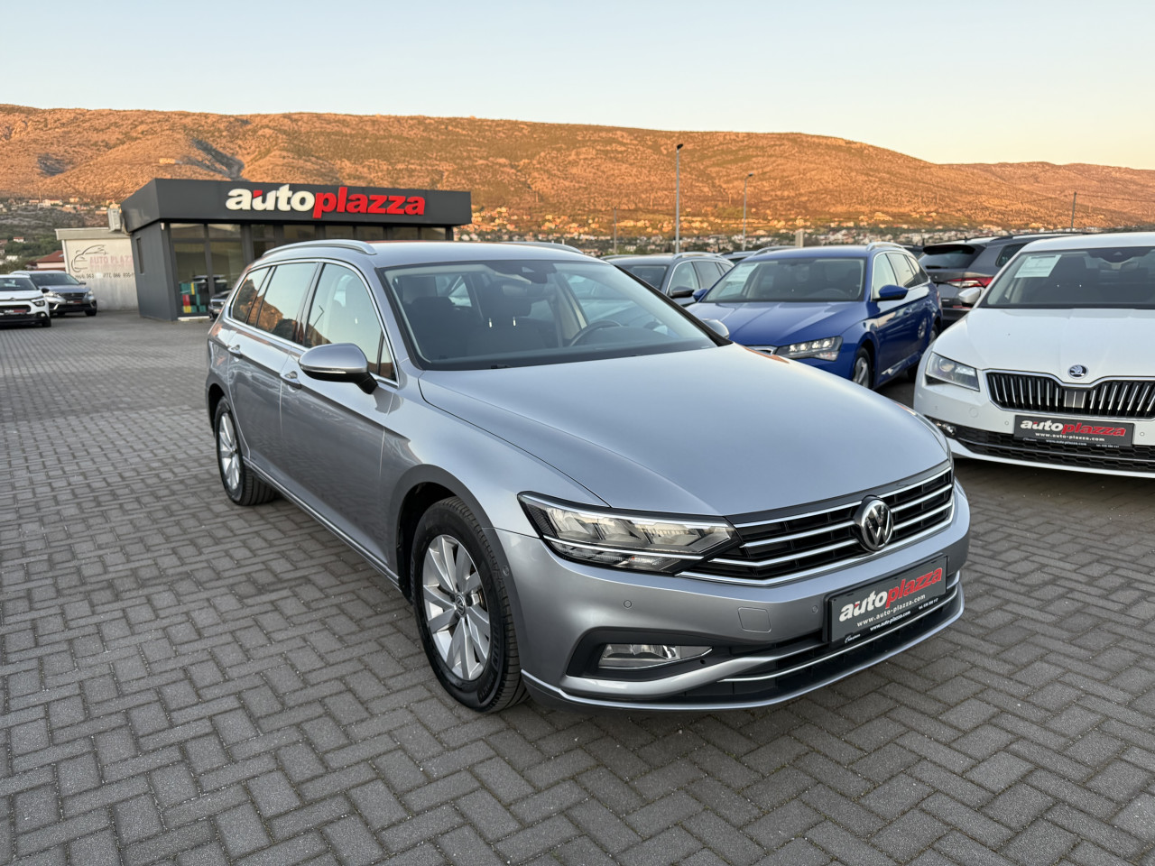 PASSAT 1.6 TDI DSG7 COMFORTLINE BUSINESS KARAVAN
