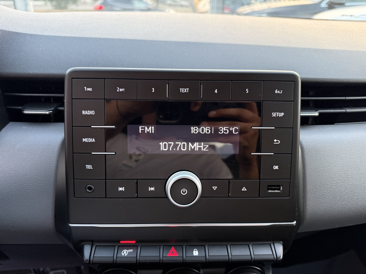 RENAULT CLIO 1.0 SCE DYNAMIQUE SPORT EDITION 2020