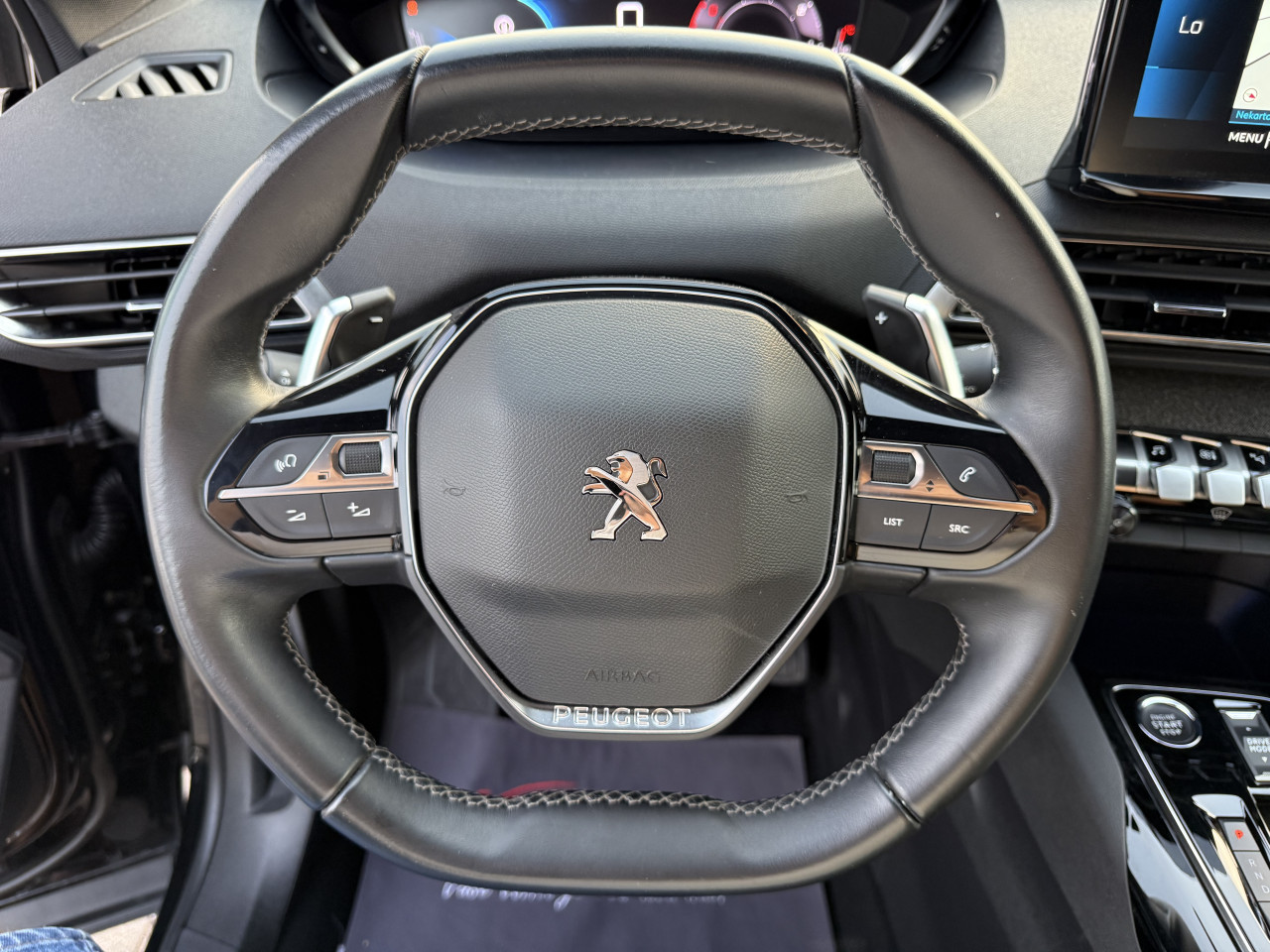PEUGEOT 3008 1.5 BlueHDI ALLURE SPORT 8mm LANAC 2023 GP