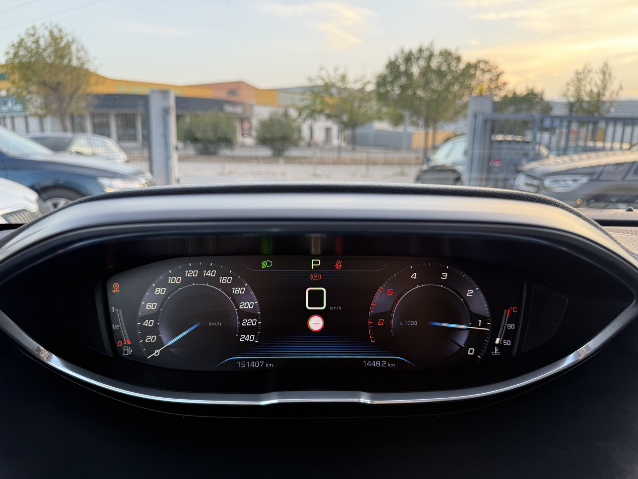 PEUGEOT 3008 1.5 BlueHDI ALLURE SPORT VIRTUAL COCKPIT