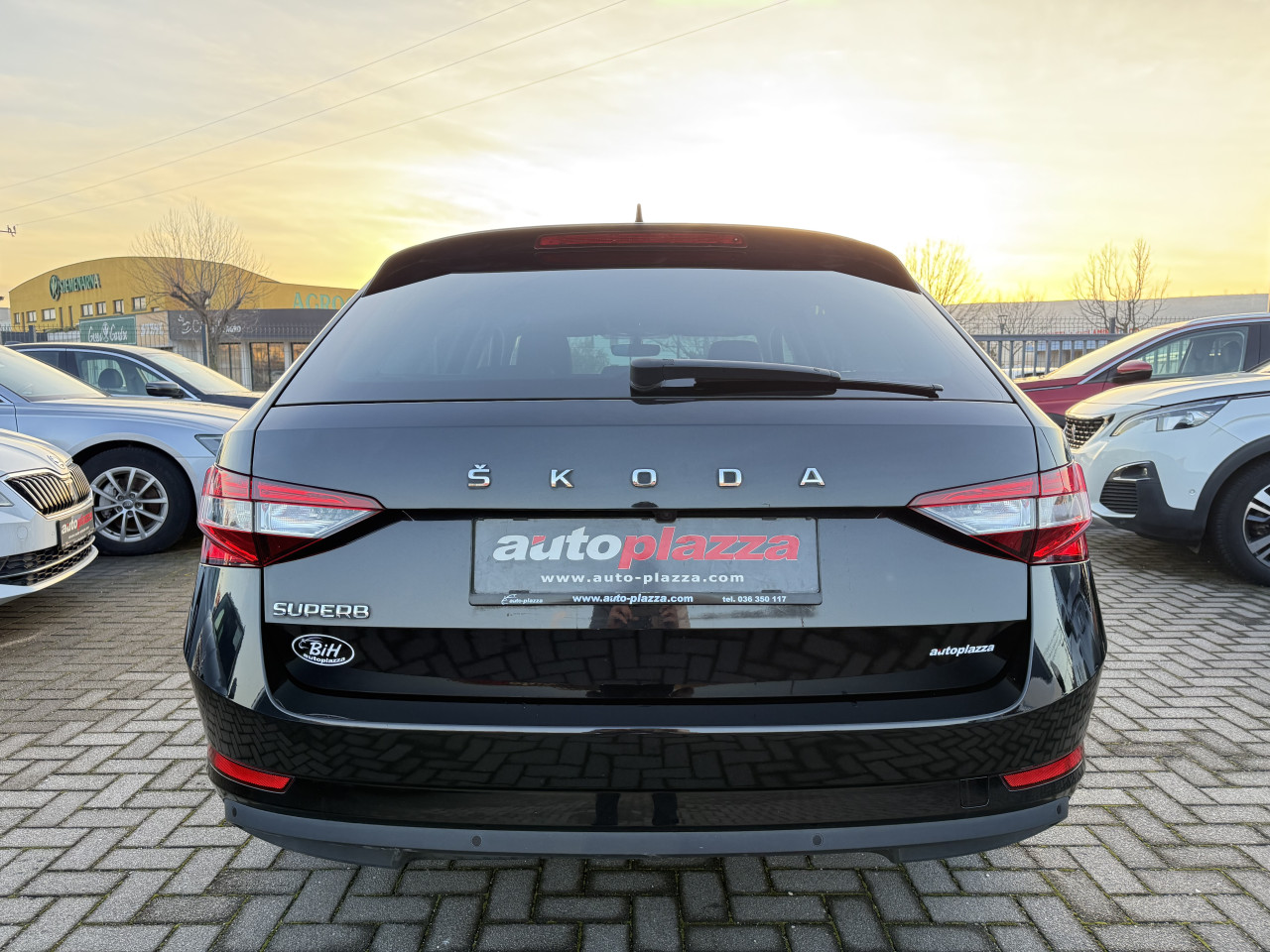 ŠKODA SUPERB 2.0 TDI DSG7 BUSINESS EDITION FULL LED