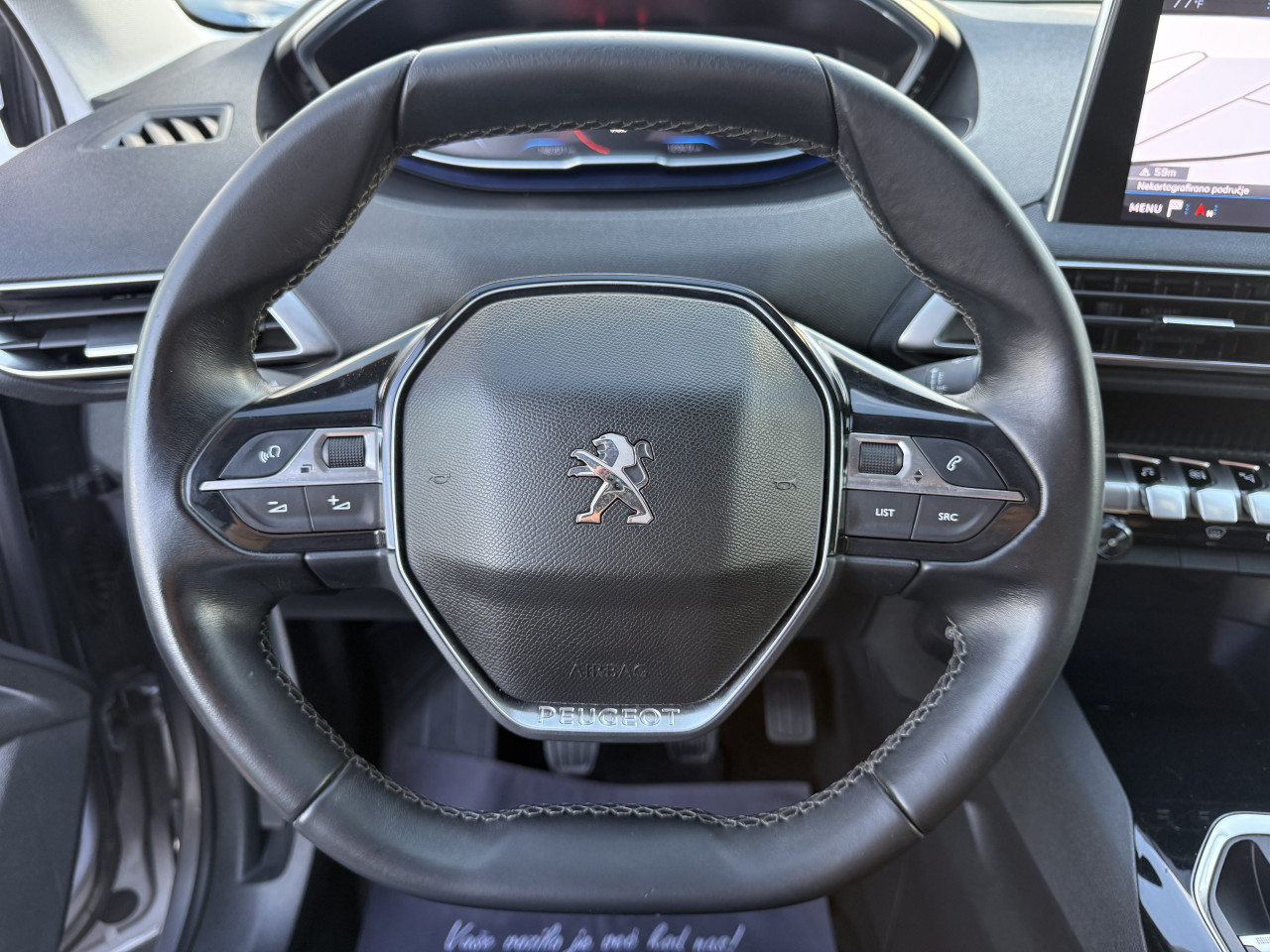 PEUGEOT 5008 1.5 BlueHDI ALLURE SPORT VIRTUAL COCKPIT