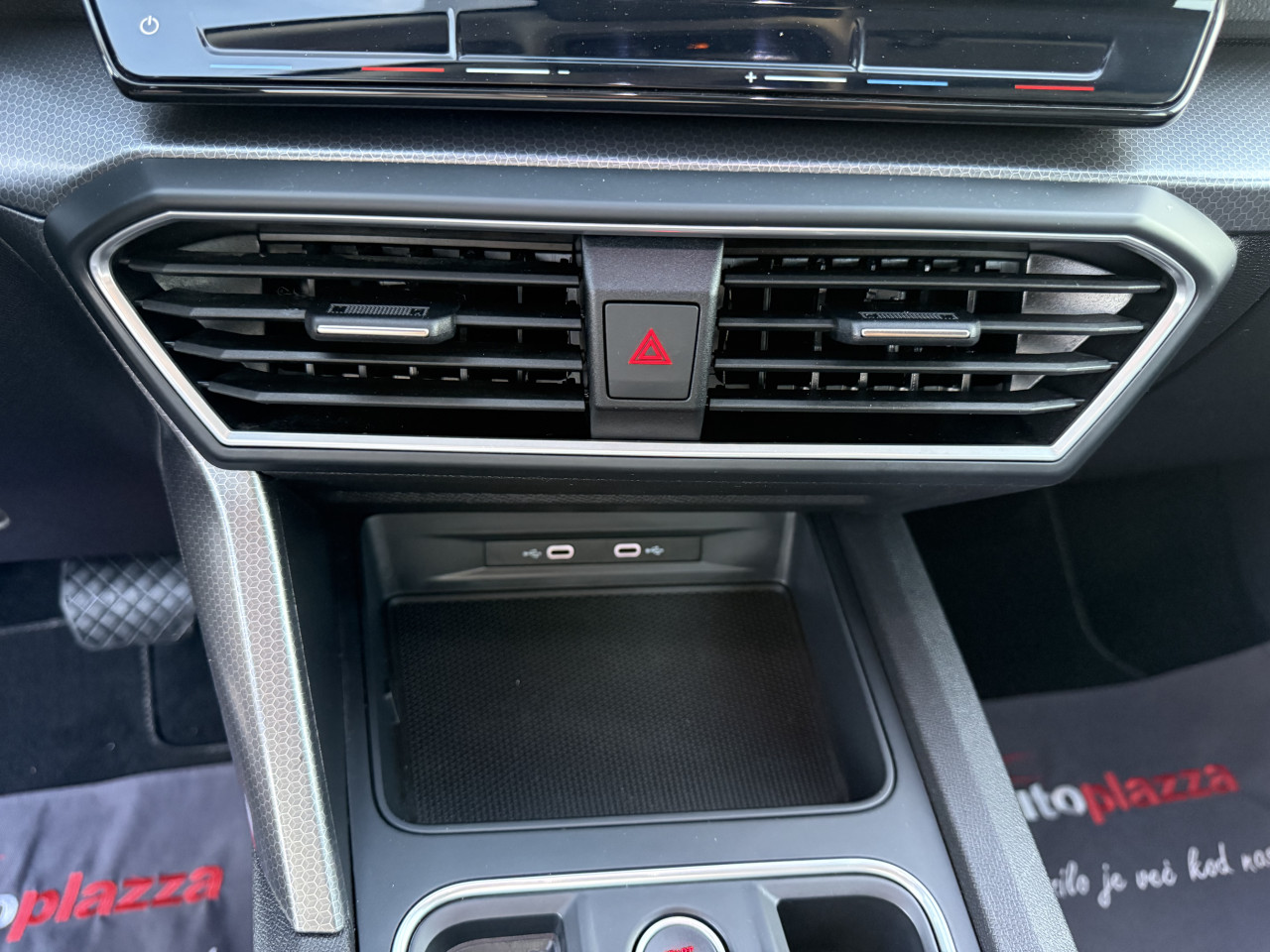 SEAT LEON 2.0 TDI DSG7 STYLE VIRTUAL COCPIT
