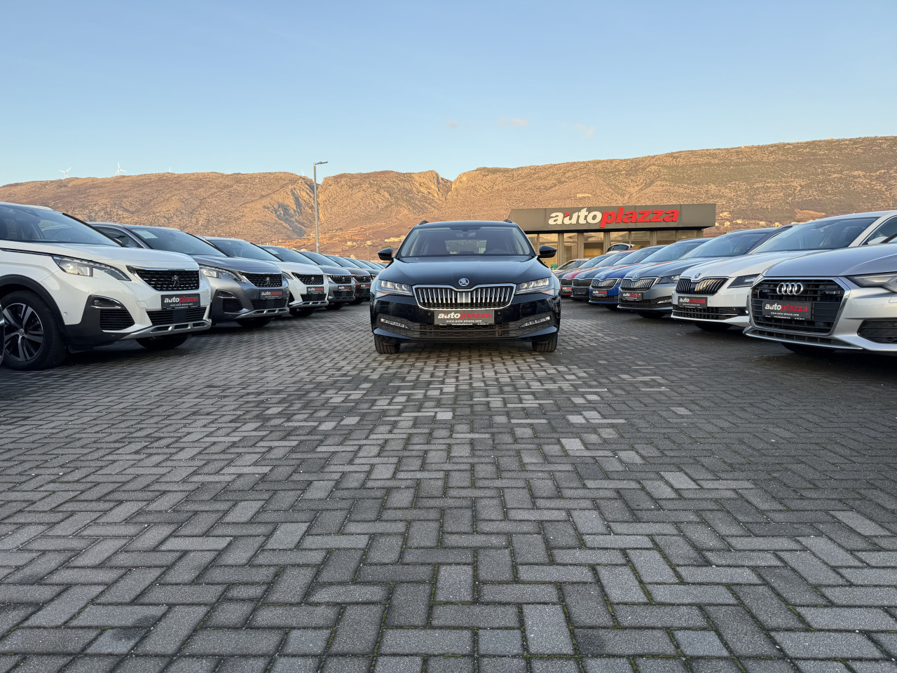 ŠKODA SUPERB 2.0 TDI DSG7 BUSINESS EDITION FULL LED