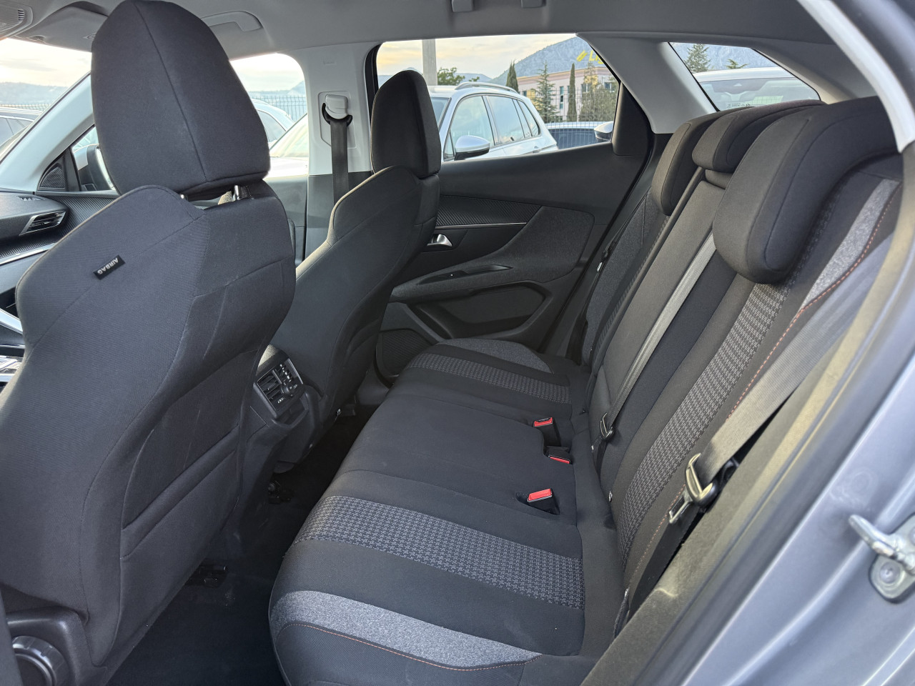 PEUGEOT 3008 1.5 BlueHDI ALLURE SPORT VIRTUAL COCKPIT