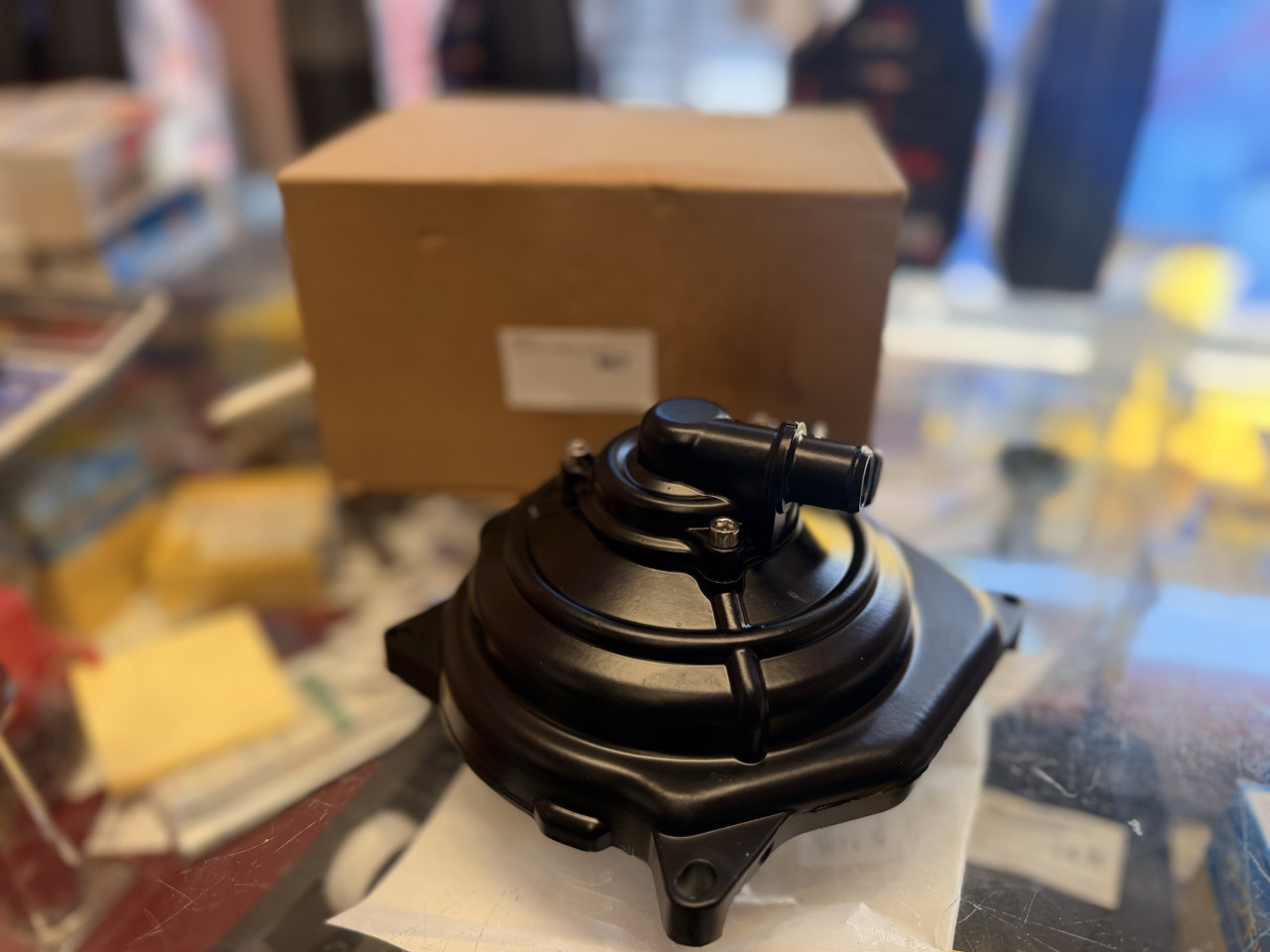 Vodena pumpa Minarelli Aerox Sr Yamaha Aprilia Malaguti