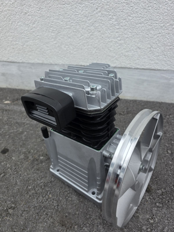Glava za kompresor 2055mm 2x55mm uljna sa hladnjakom
