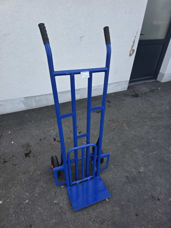 Kolica za prevoz tereta puni tockovi