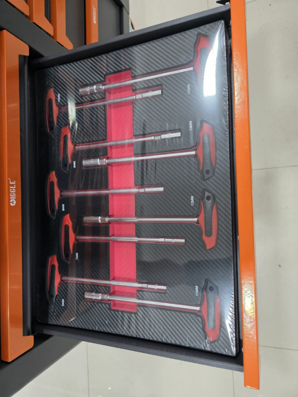 KOLICA SA ALATOM KLJUCEVI GEDORE SET IGGLE GERMANY 109X103X51