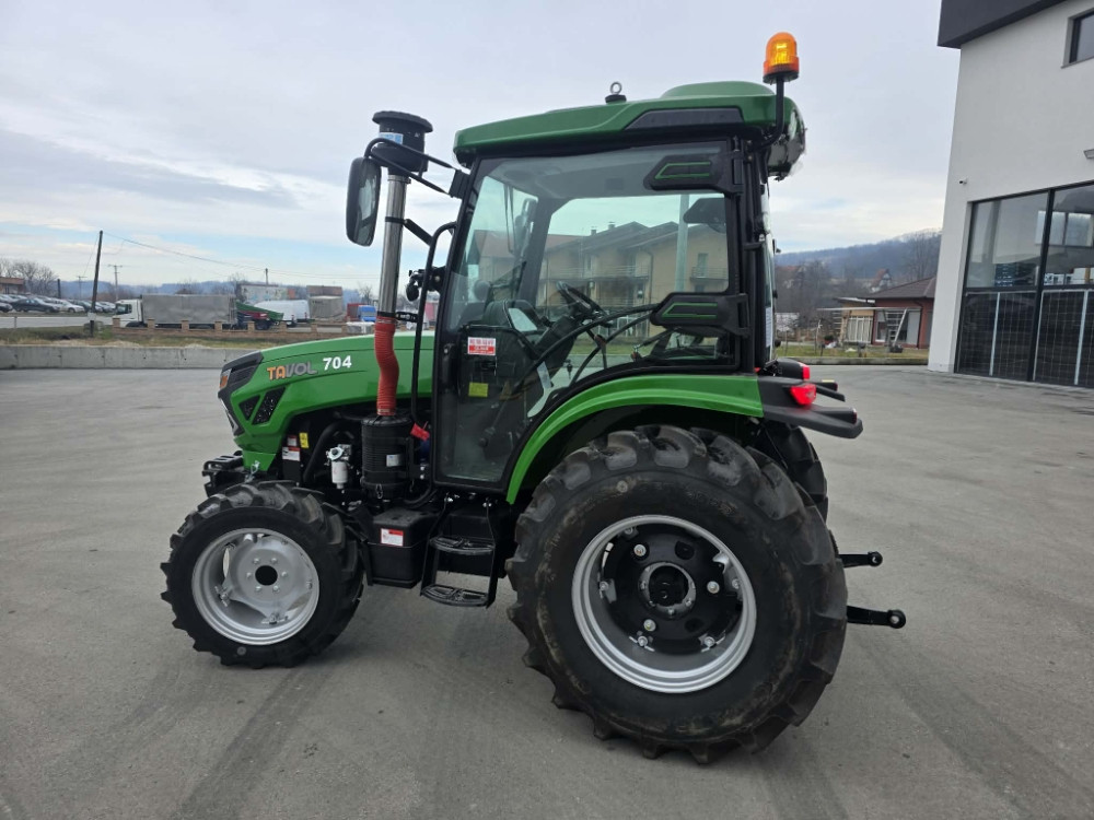 TRAKTOR TAVOL 704 ORIGINAL 70KS DUPLAK