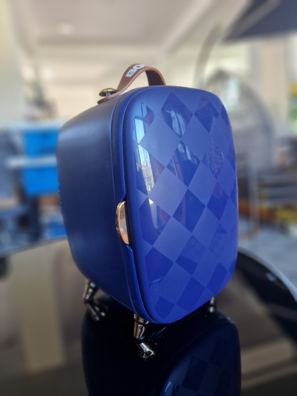 MINI FRIZIDER HLADNJAK ZA AUTO 13 L