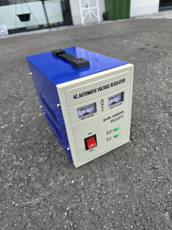 AUTOMATSKI STABILIZATOR NAPONA 1000W