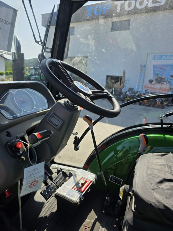 TRAKTOR TAVOL TL504 50KS SA KABINOM KOMPRESOR