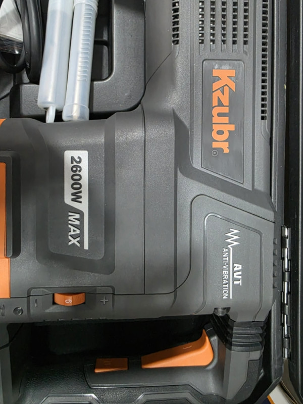 UDARNI CEKIC ZA RAZBIJANJE STEMALICA HILTI KZUBR KDH11G-2600S