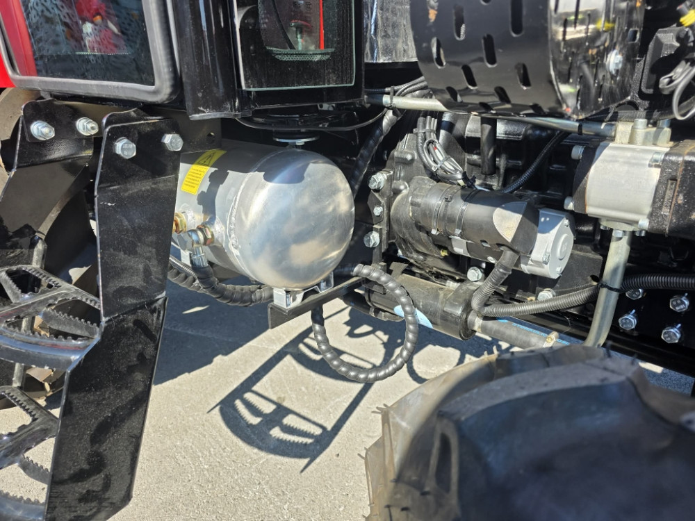 TRAKTOR TAVOL TL 254 25KS SA KABINOM KOMPRESOR
