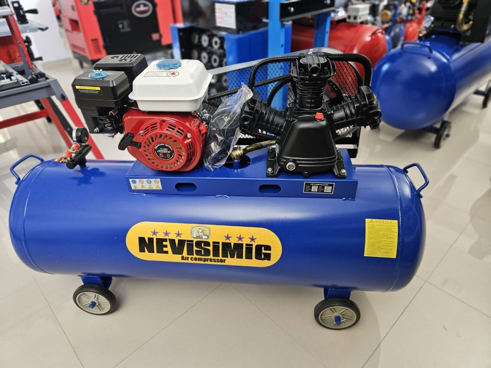 KOMPRESOR MOTORNI NA BENZIN NEVISIMIG GERMANY 300l