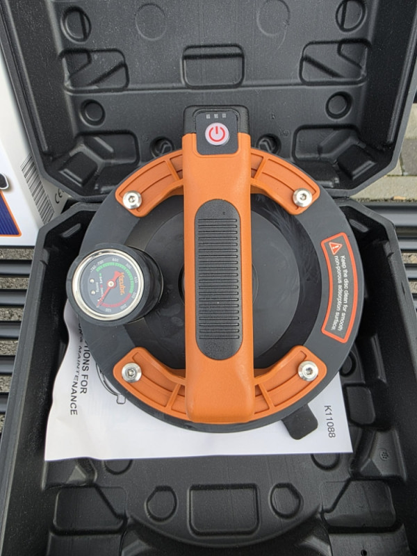 AKU VAKUM ZA PLOCICE KZUBR KAPSC-3.6V-200