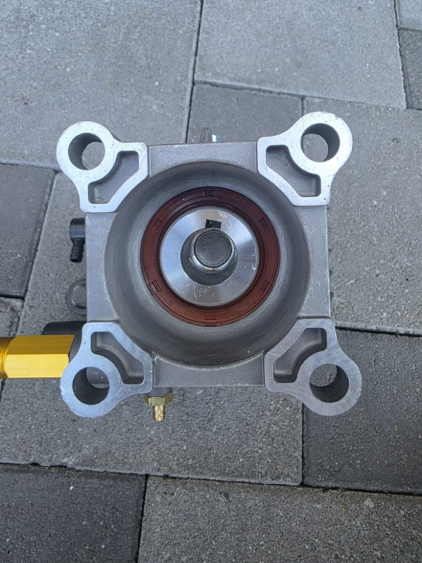 PUMPA ZA VODU ZA BENZIN MOTOR  PERAC VAP STRAUS SCHEPPACH EBI MAX