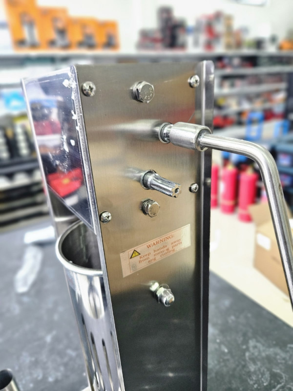 TOP MASINA ZA KOBASICE PUNILICA INOX 7L