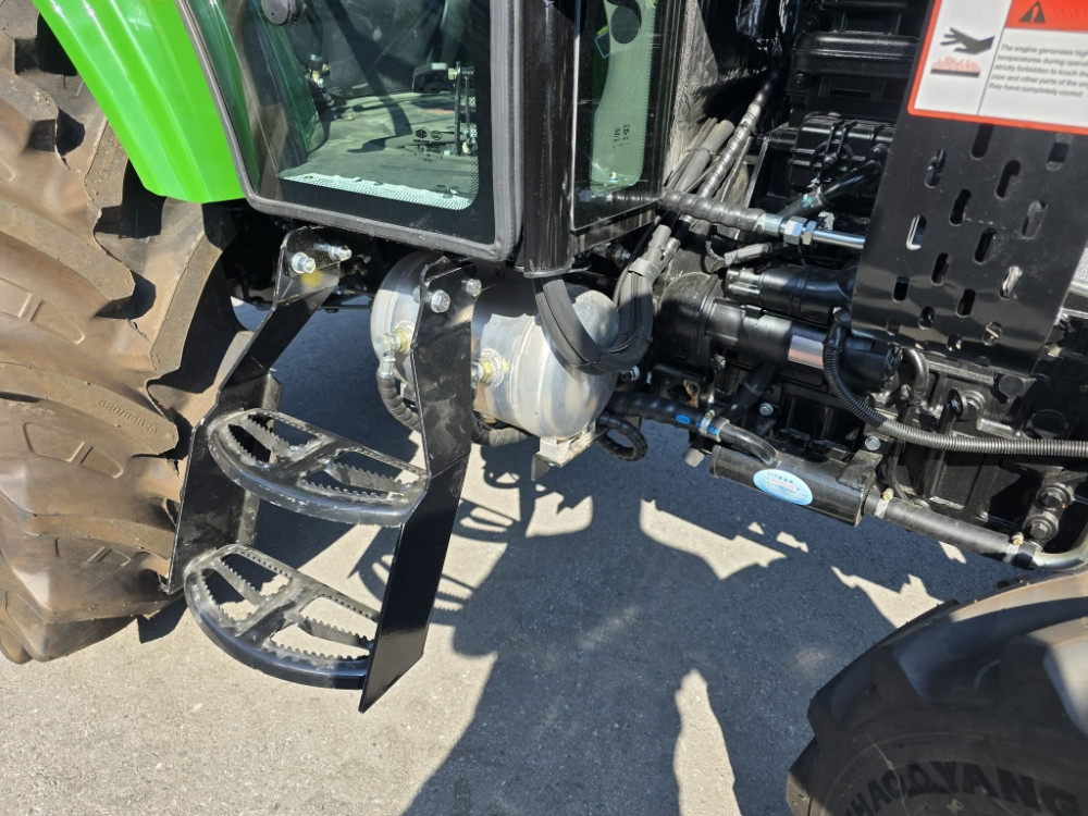 TRAKTOR TAVOL TL704 70KS SA KABINOM KOMPRESOR RADIJALNE GUME KLIM