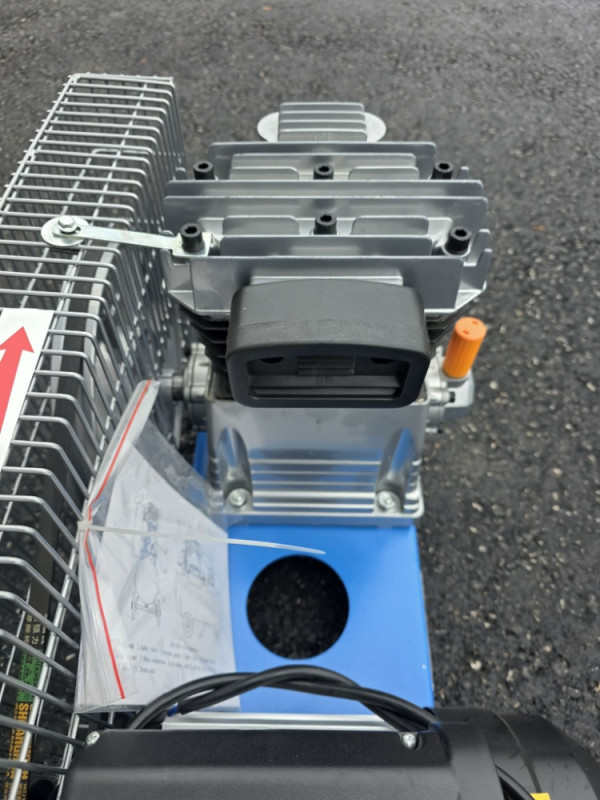 GLAVA I MOTOR ZA KOMPRESOR 250L/MIN SA HLADNJAKOM 2 KLIPA