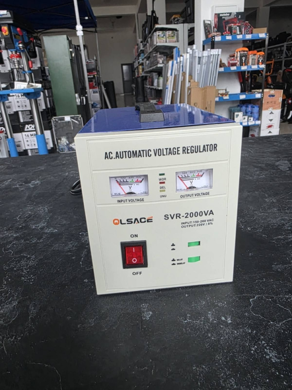 STABILIZATOR NAPONA STRUJE 2000W