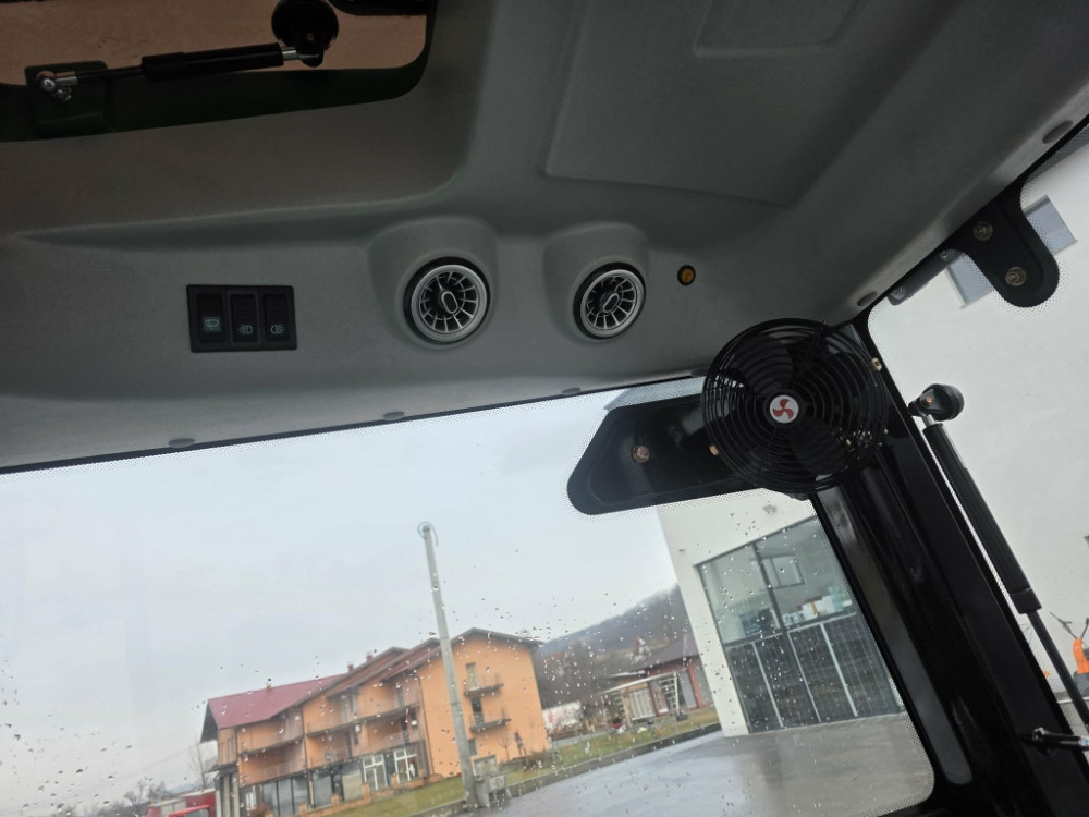 Traktor TAVOL 504  - 50 KS