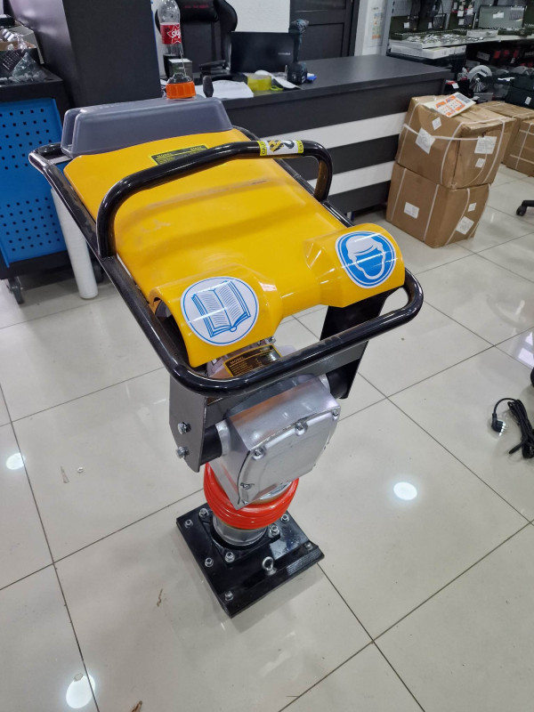 Zaba za nabijanje terena vibro ploca Asaman 5.0hp