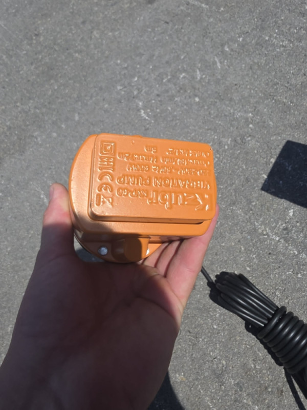 RUSKA PUMPA ZA VODU VIBRACIONA KZUBR KV0-60